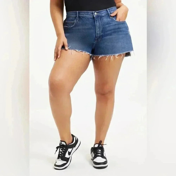 NWT Good American GOOD ’90S SHORTS 20 - Picture 2 of 10